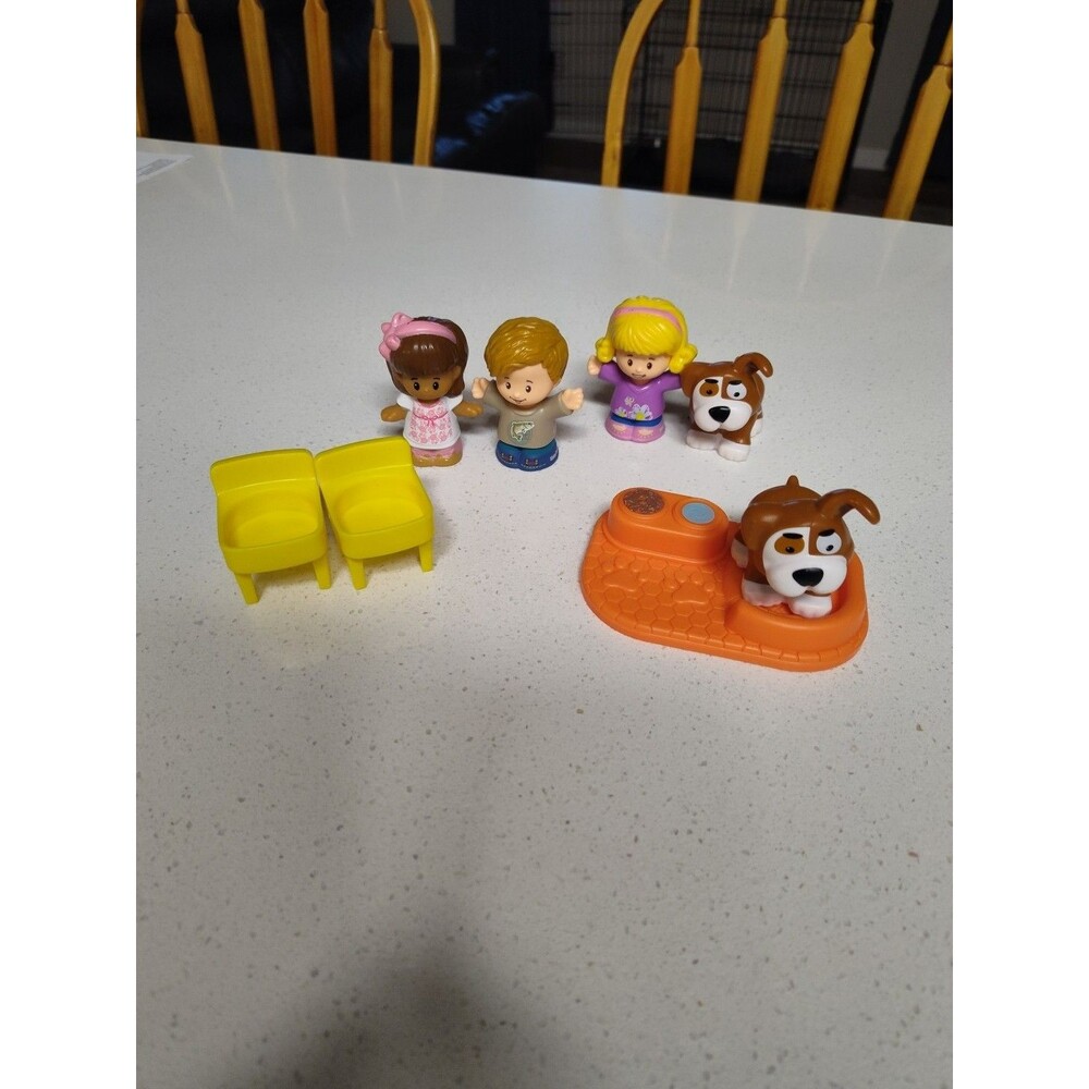 Fisher Price Little People  Emma 2 Dogs & Bed, Mia, 2 Chairs, Boy In Fish Shirt